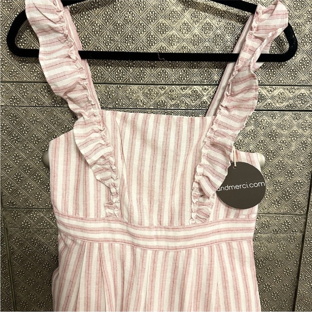&MERCI Emilia Rae White & Red Ruffle Culotte Jumpsuit - Picture 2 of 5